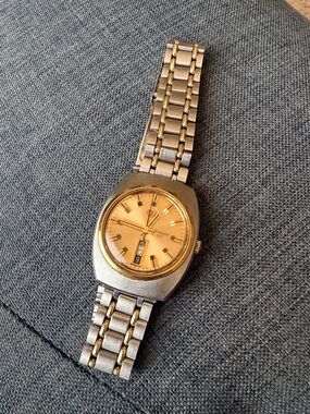 Vintage RADO Watch- fully working. Original dial and bracelet